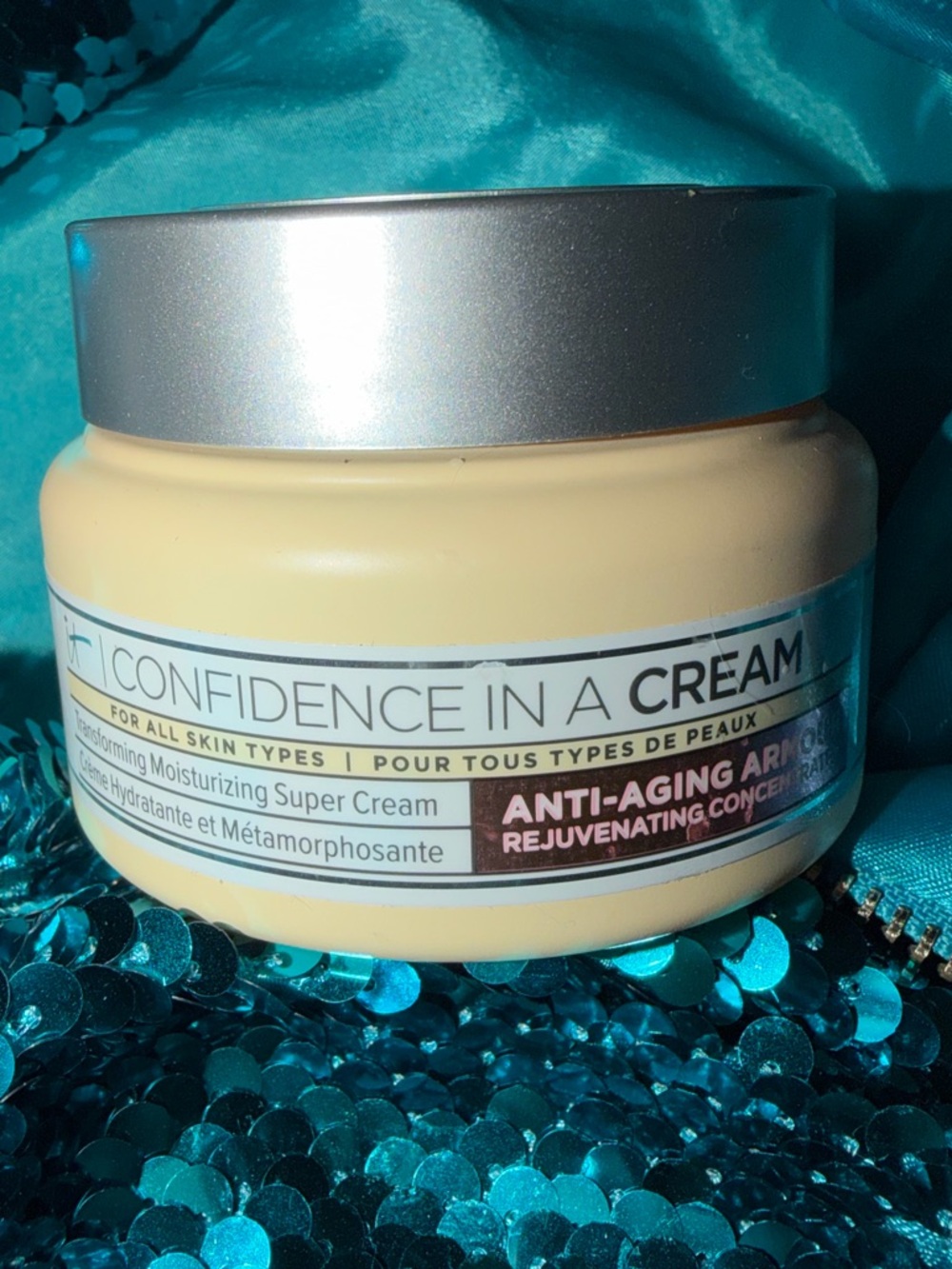 it cosmetics Confidence In A Cream Moisturizer